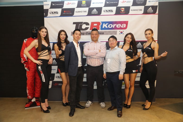 퍼포먼스스포츠용품경기 이미지