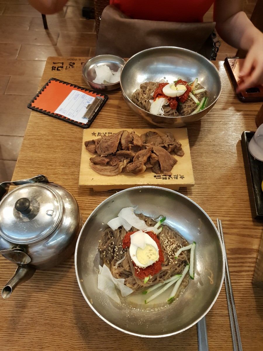 육쌈냉면 이미지