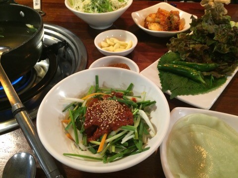 홍대 칼국수와 족발 이미지