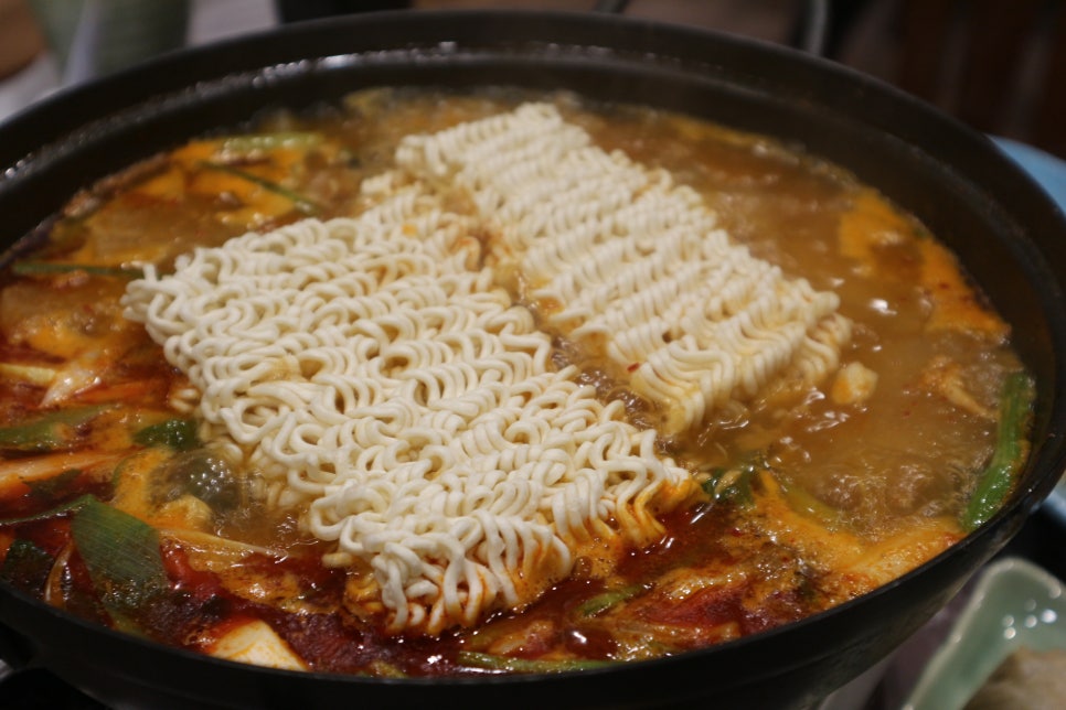 하이횟집 이미지