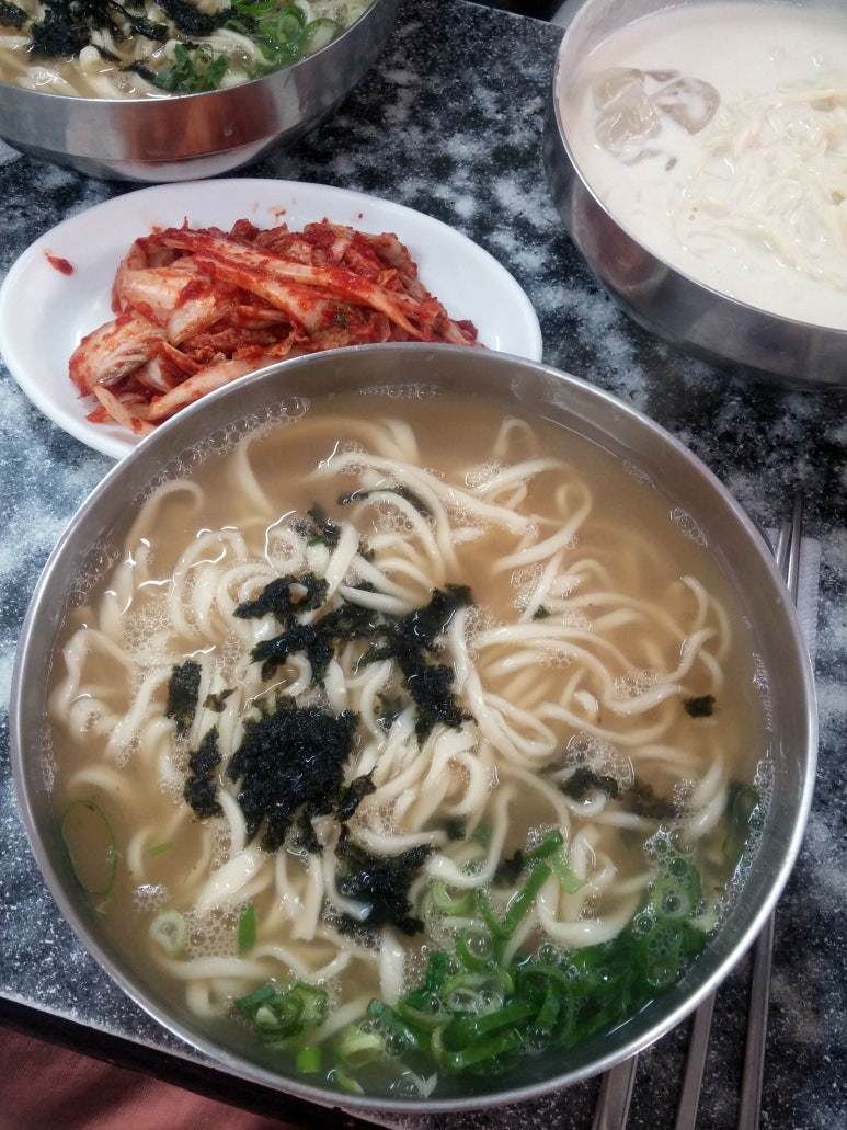 손칼국수 이미지