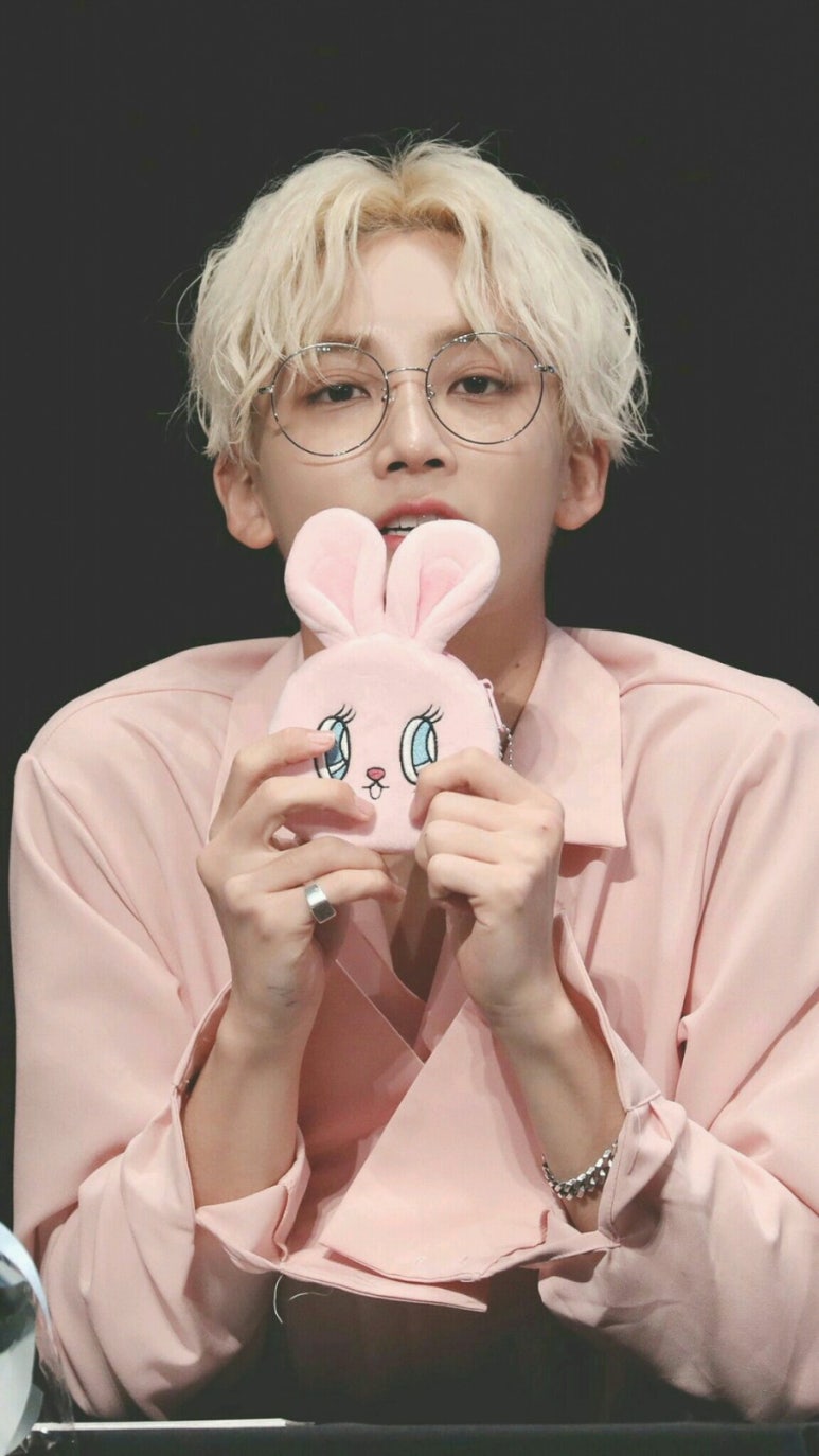 홍윤 이미지
