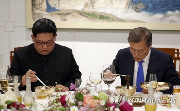 이화냉면 이미지