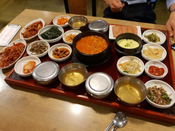 가정식백반 이미지