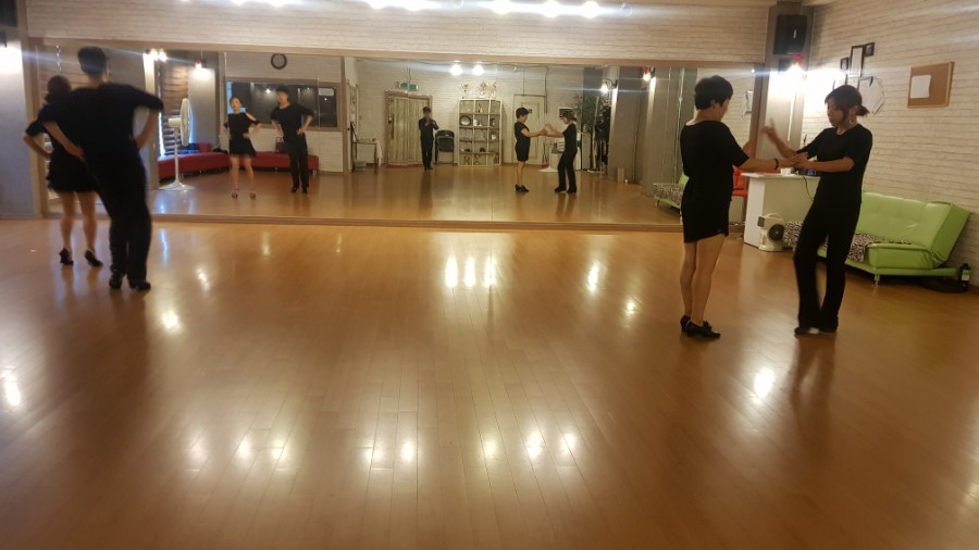 고잔댄스스포츠학원 이미지