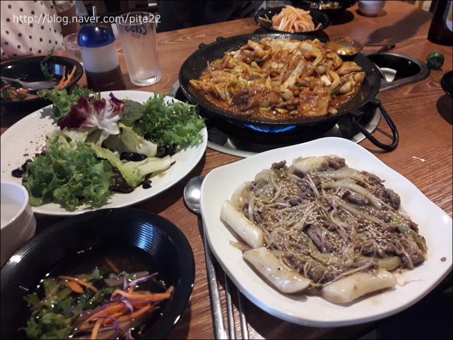 치즈퐁당쭈꾸미 이미지