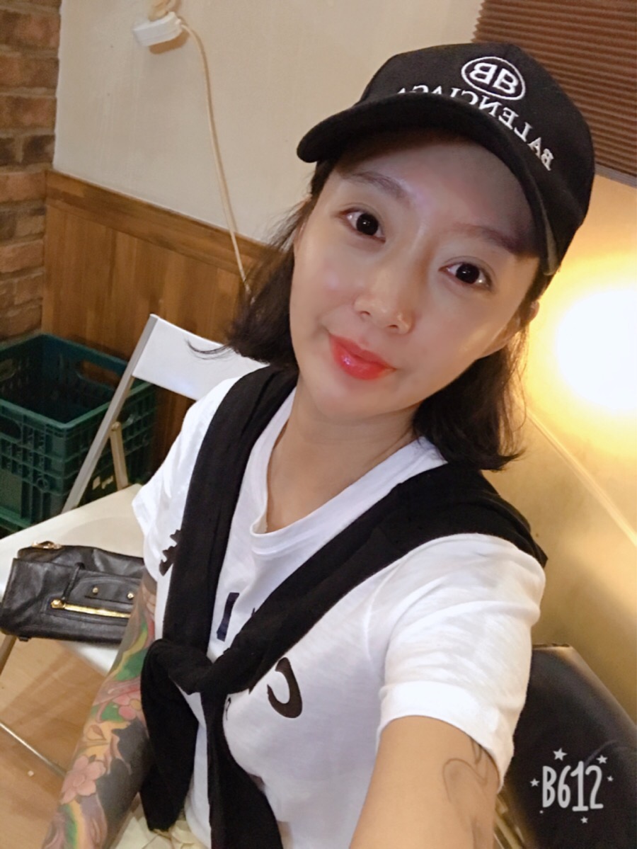 더웰피부과의원 이미지
