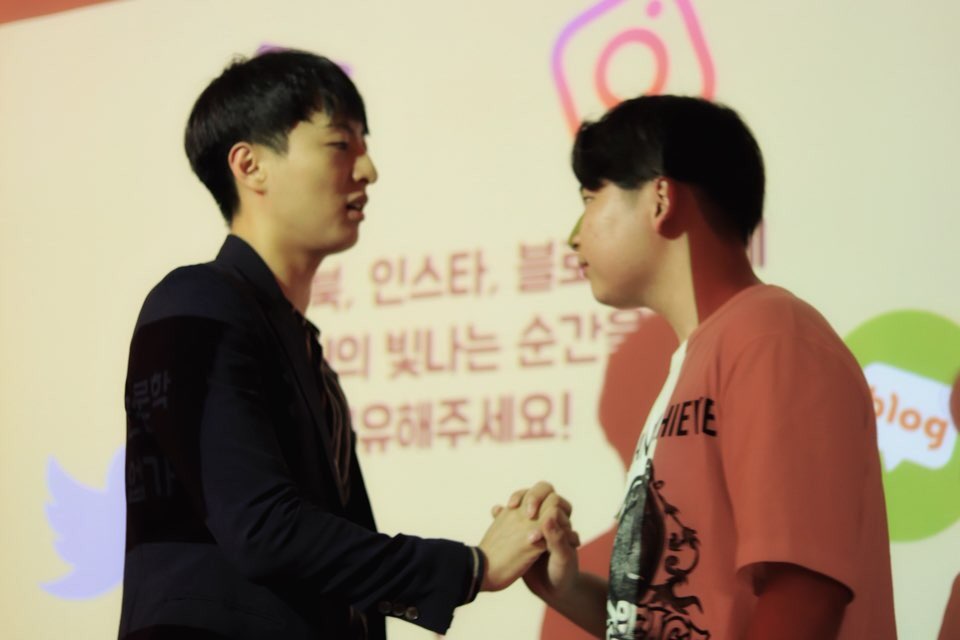 살롱,순간 이미지