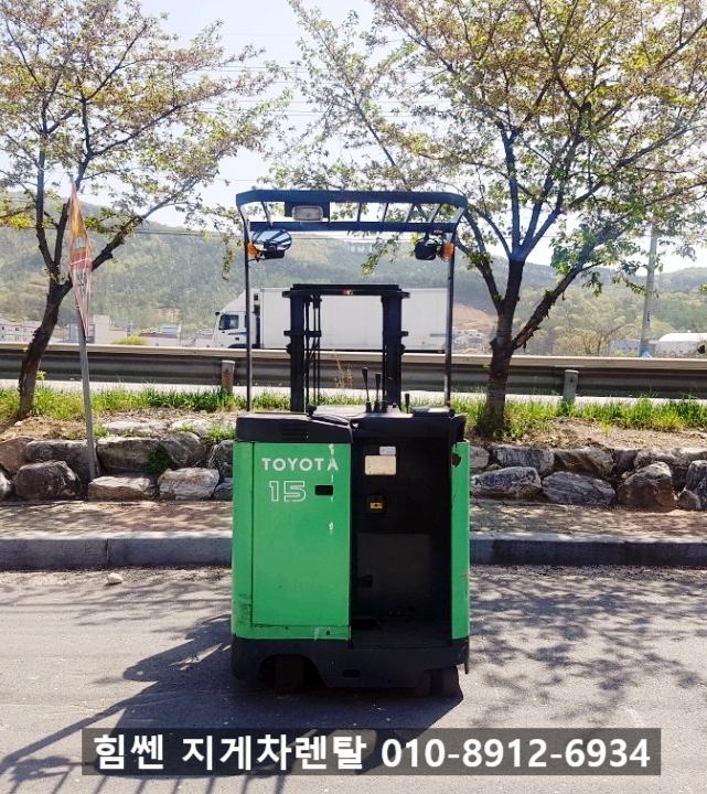 힘쎈전동지게차렌탈 이미지