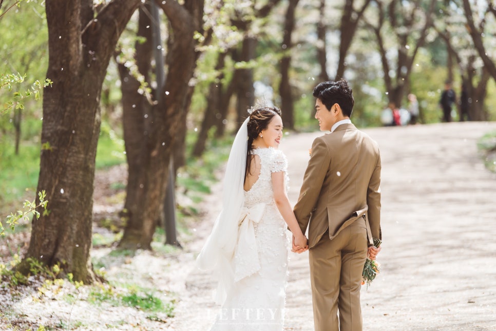 레프트아이 이미지
