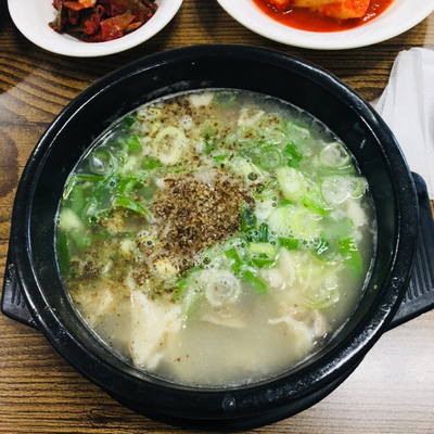꿀꿀이족발집 이미지