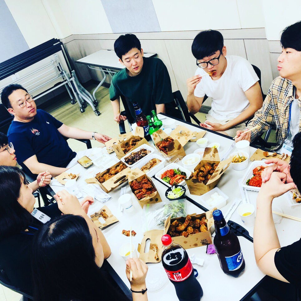 더옴니&파트너스 이미지