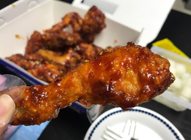 땡초치킨 이미지