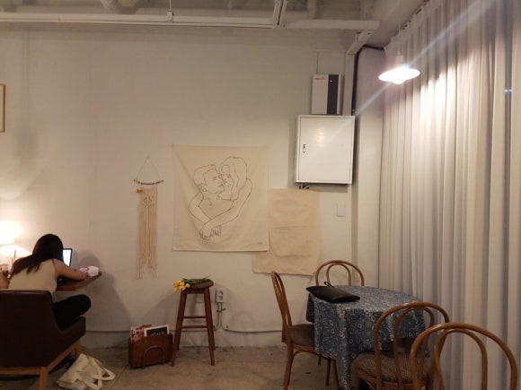 나빌레라((Cafe Navillera) 이미지