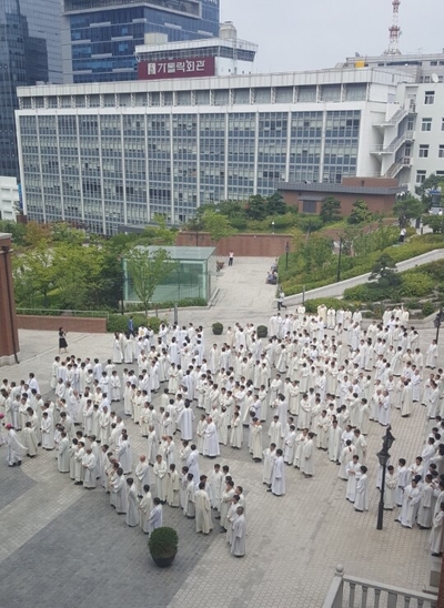 명동능이백숙 이미지
