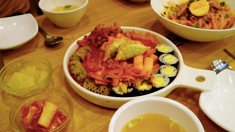 얌샘김밥 이미지
