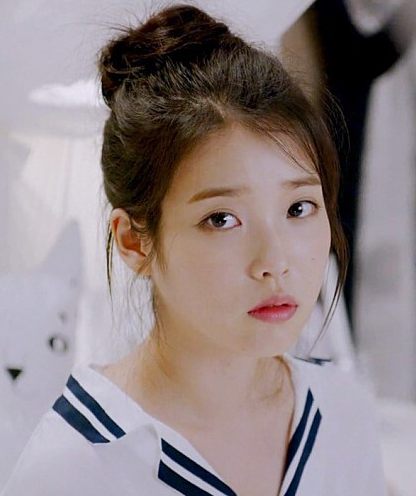 똥머리 이미지