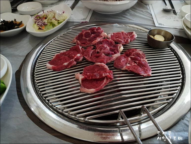 흙심흑염소 이미지