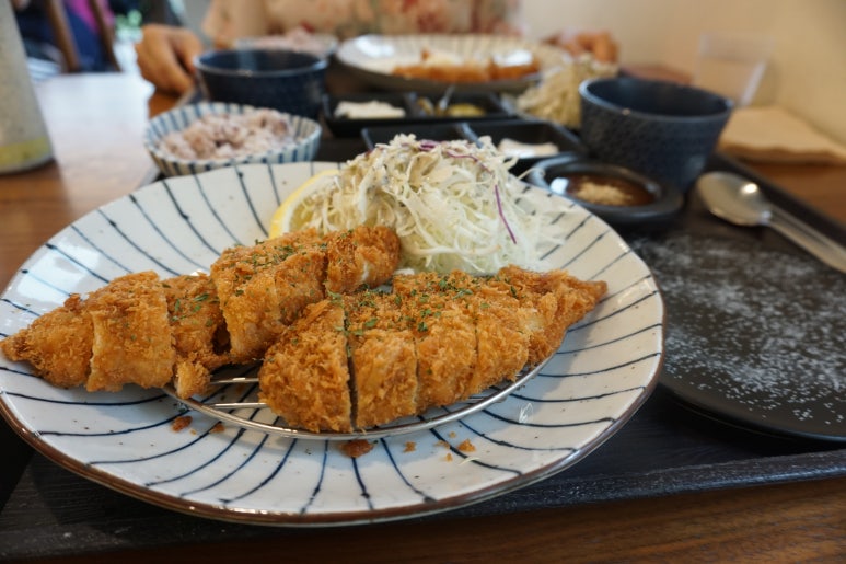 돈카츠방 이미지