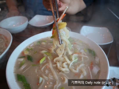 엄마가사랑한칼국수 이미지
