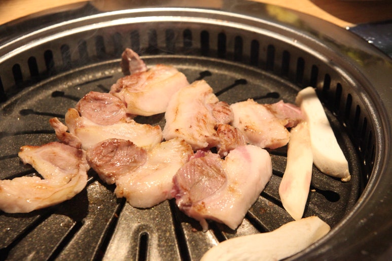 깡통뒷고기 이미지