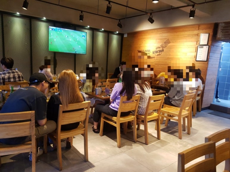 교촌치킨 명륜점 이미지