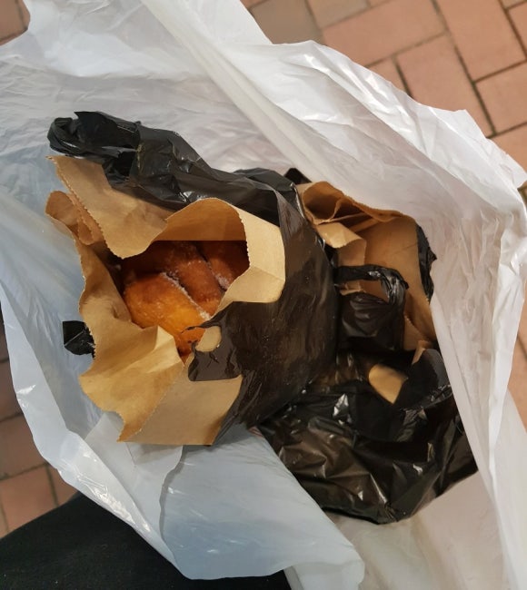 찹쌀꿀꽈배기 이미지