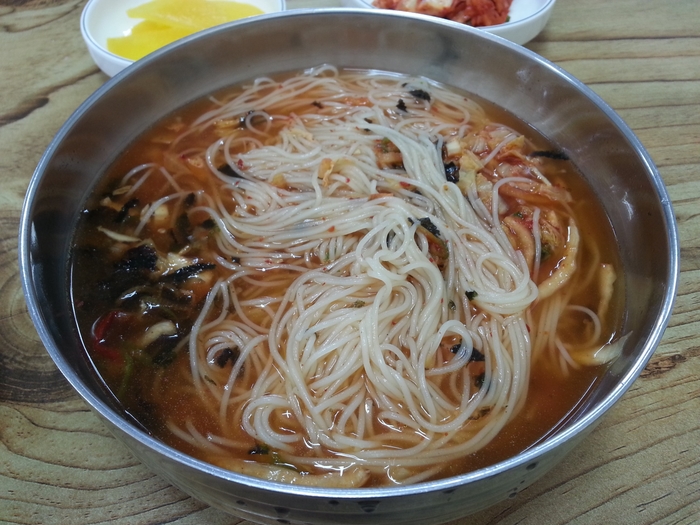 멸치국수 이미지