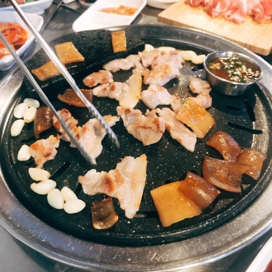뒷고기랑껍데기 이미지
