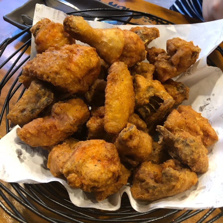 교촌치킨팔용점 이미지