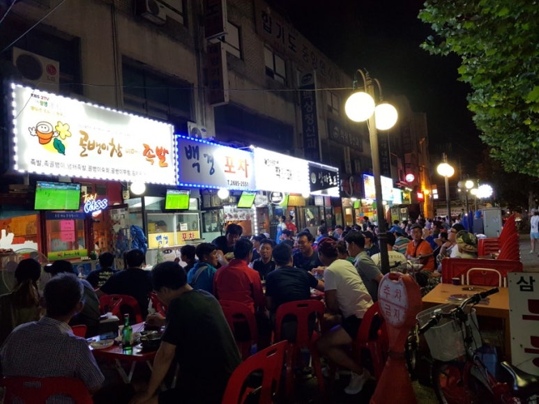 골뱅이창너머족발 이미지