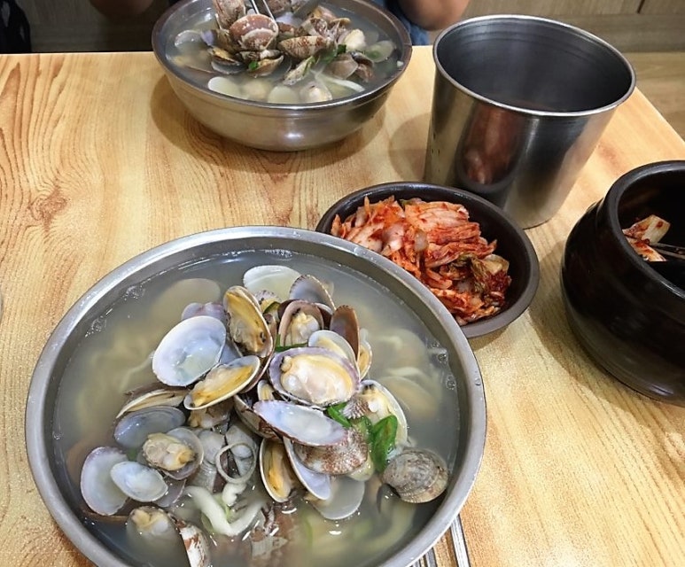 밀촌손칼국수 이미지