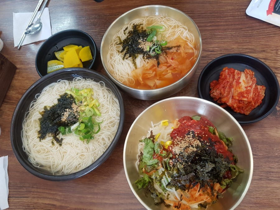 국수랑지짐이랑 이미지