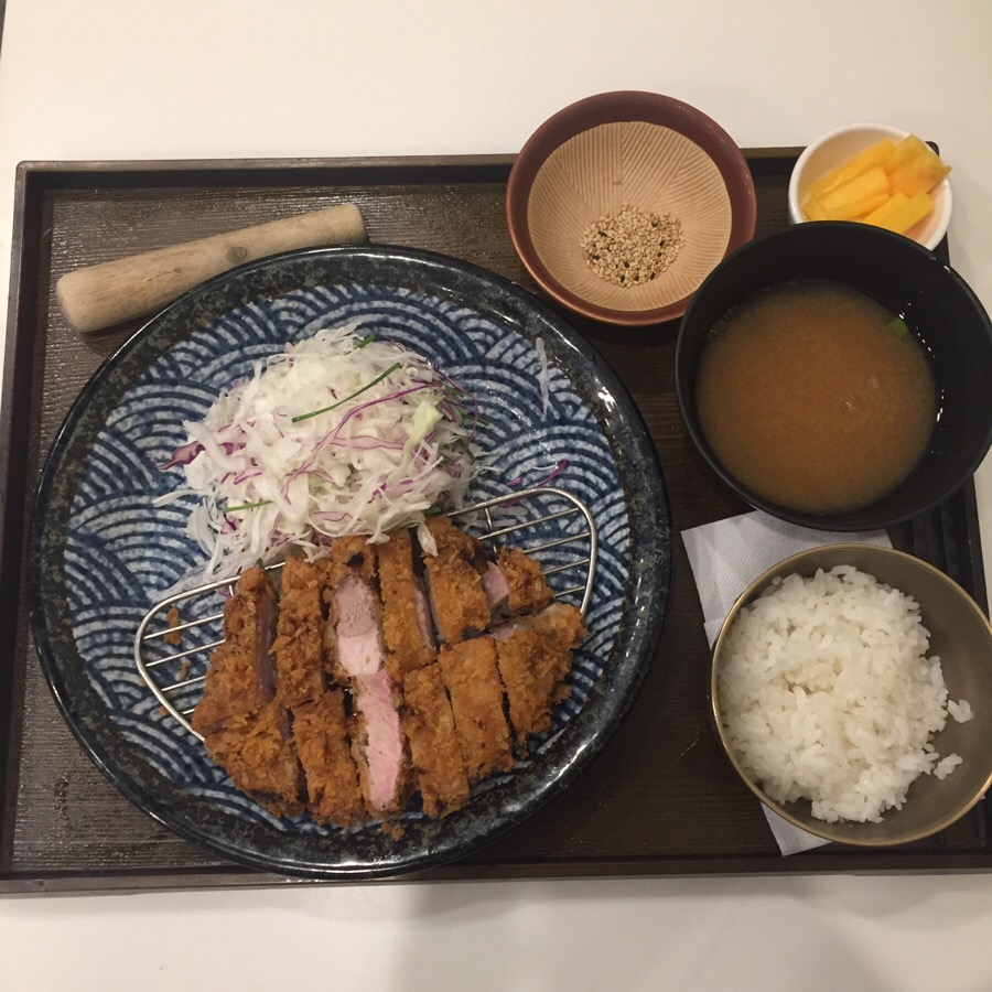 꼬숑돈카츠 이미지