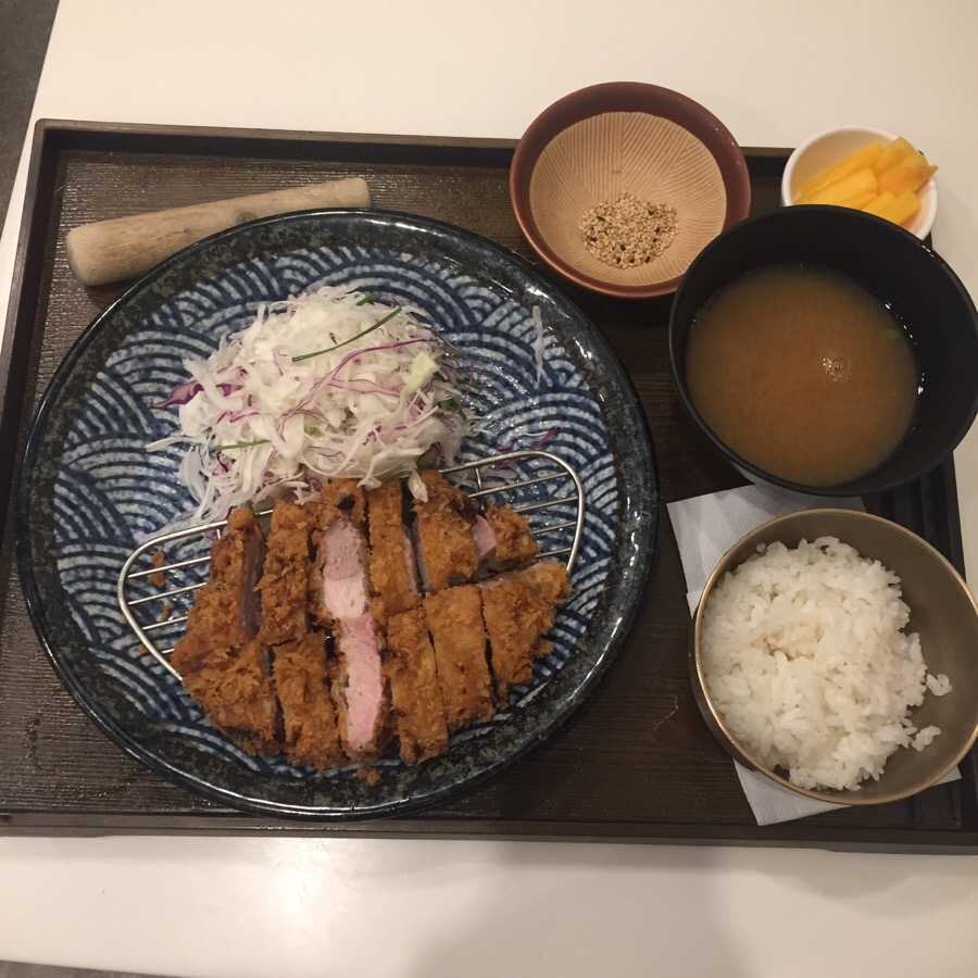꼬숑돈카츠 이미지