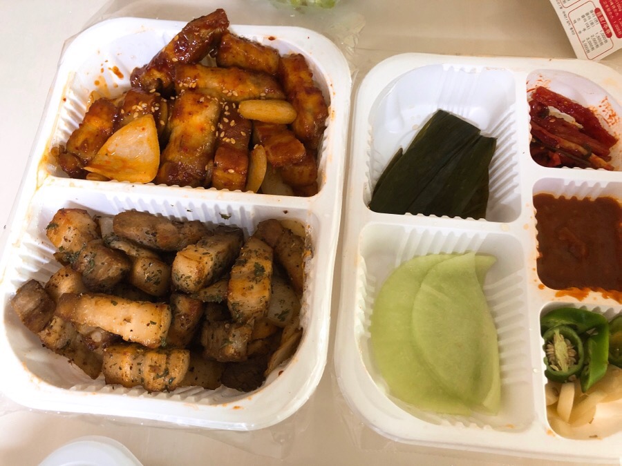 숯불에구웠삼겹 이미지