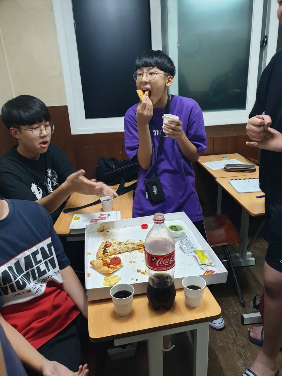 슈퍼자이언트피자 이미지