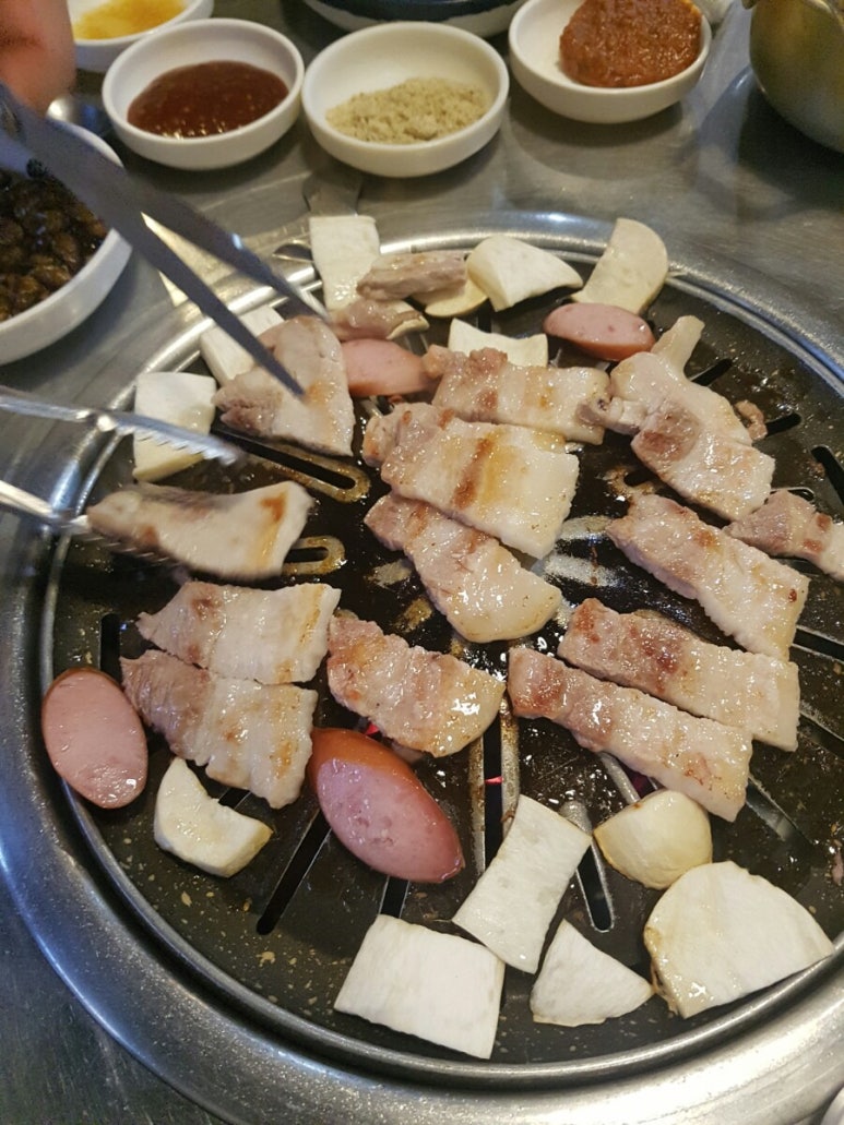 하늘빛창가 이미지