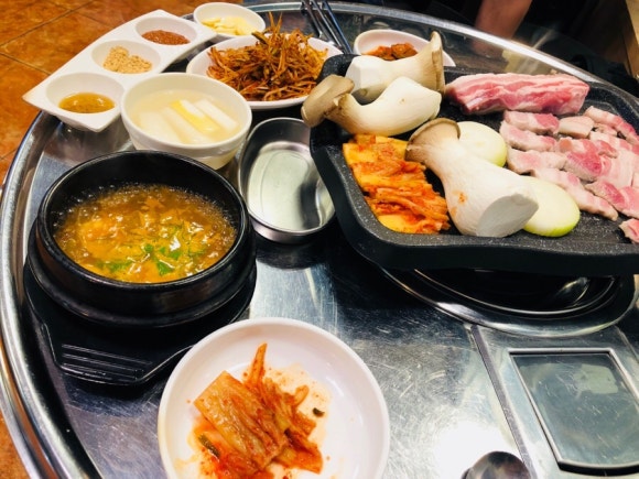 화이트존통삼겹살 이미지