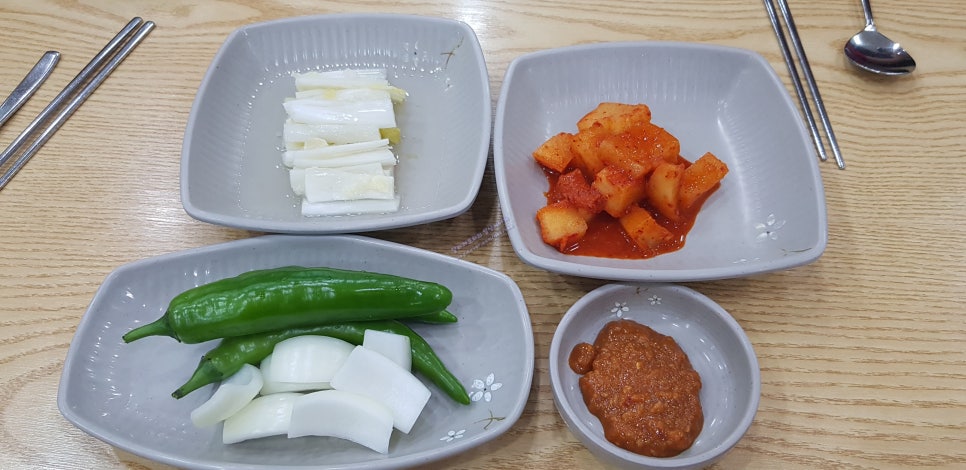 안동장터소고기국밥 이미지