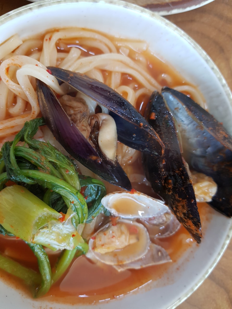 얼큰칼국수 이미지