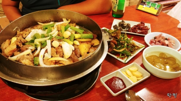 원조돌곱창집 이미지