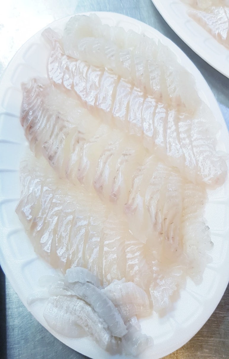바위섬회수산 이미지