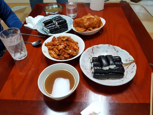 본가충무김밥 이미지