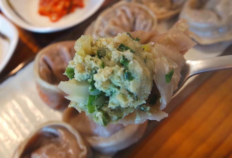 통돼지와도토리 이미지