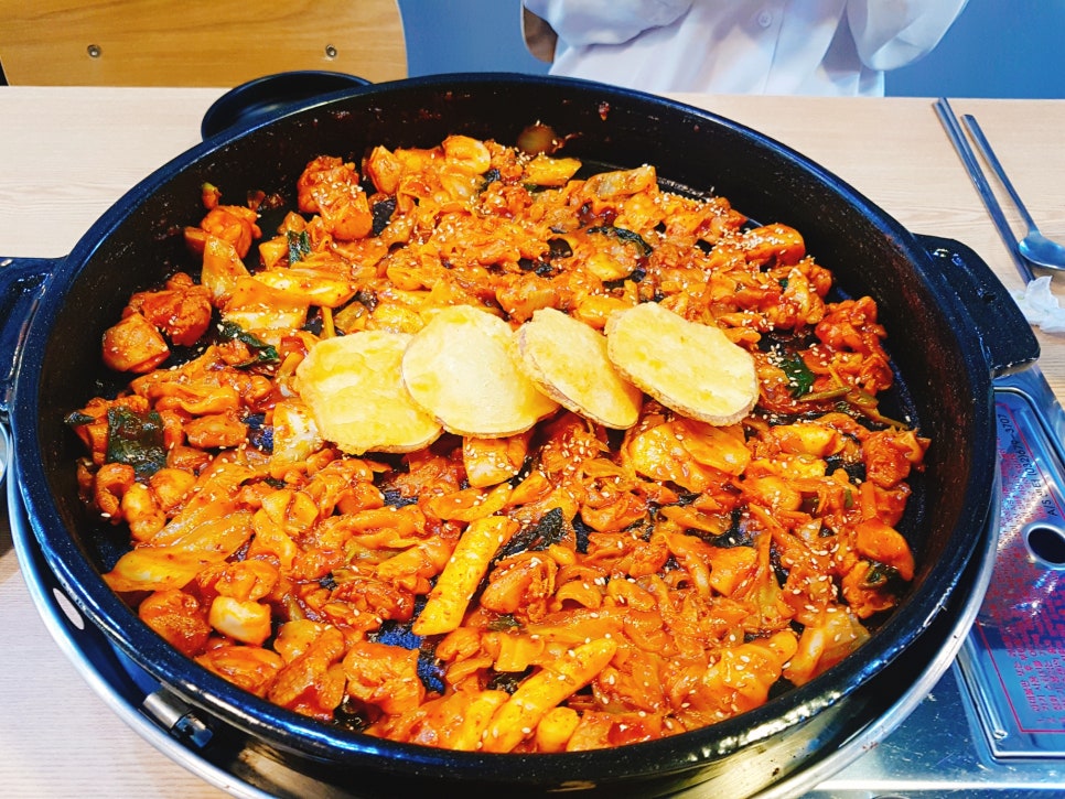 홍춘천치즈닭갈비 이미지
