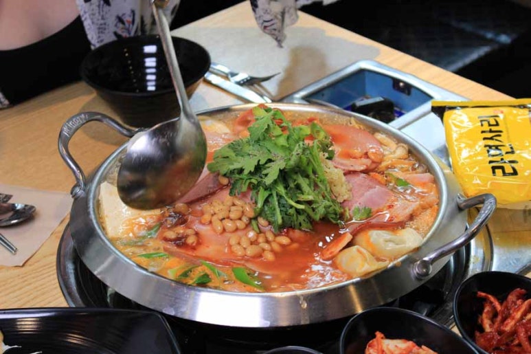 쉐프의부대찌개 이미지