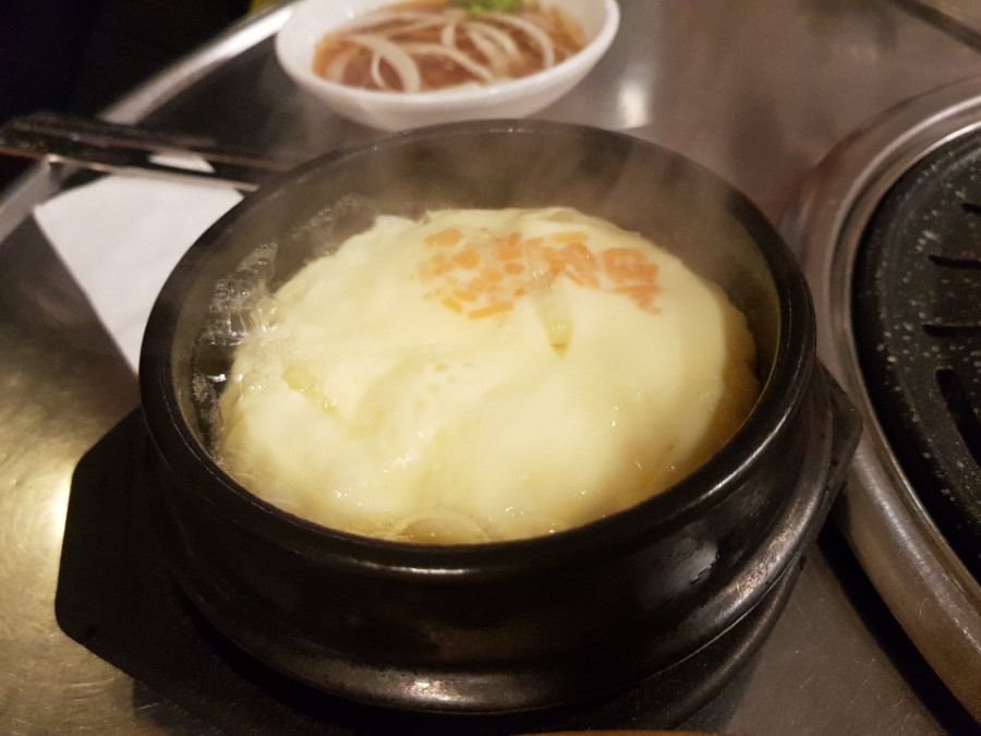 꿀꿀뒷고기 이미지