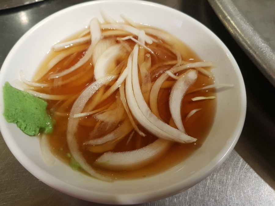 꿀꿀뒷고기 이미지