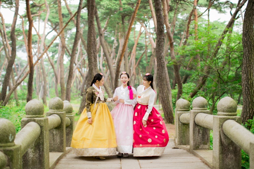 꽃길한복 이미지